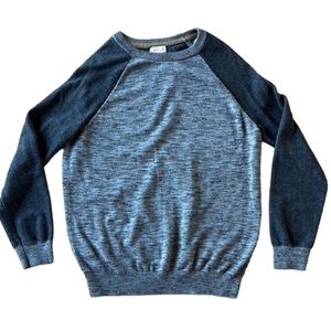 BOYS LONG SLEEVED GRAY CHARCOAL SWEATER SIZE MEDIUM